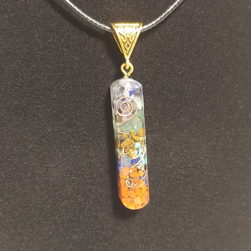Chakra Crystal Pendant Crushed Stones w Copper Wire Swirl Pendant Necklace - Picture 2 of 10